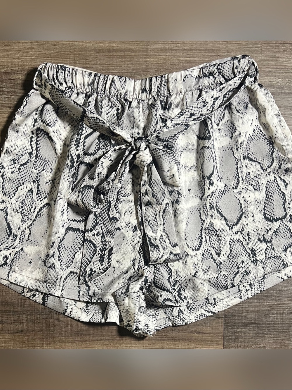 SHEIN Snake Print Tie-Waist Shorts